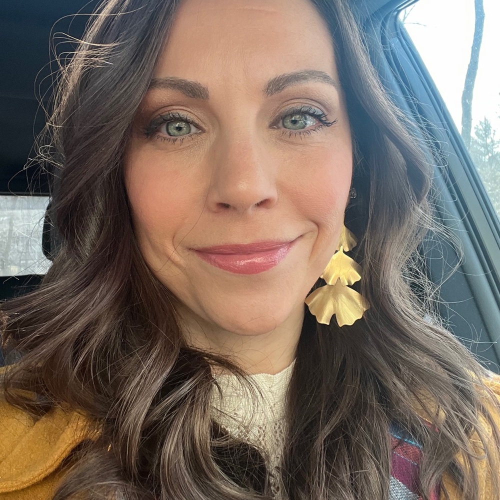 Meet your Posher, Nicole